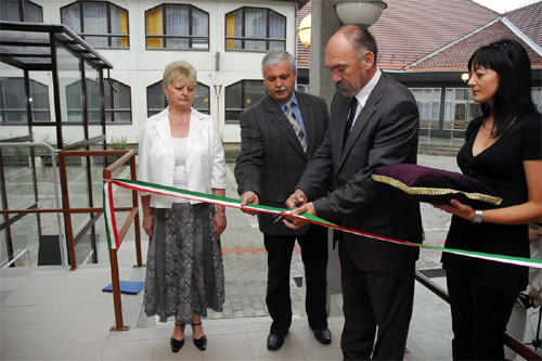 Akadálymentesítés az intézményeinkben