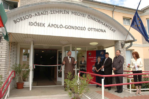 Encsen az ország egyik legmodernebb Ápoló-Gondozó Otthona