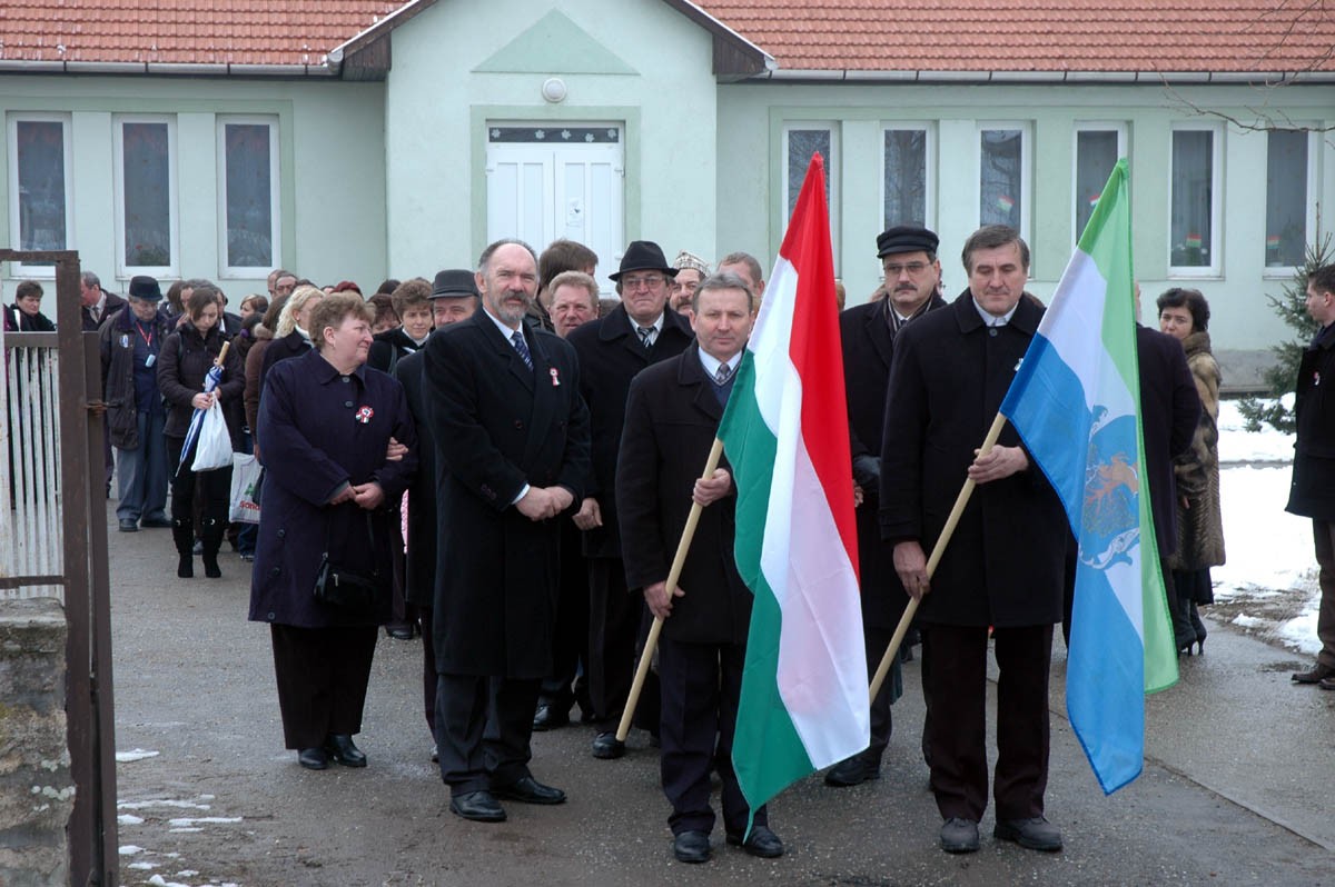 Kovácsvágás, ünnepi menet Kovácsvágás, ünnepi menet