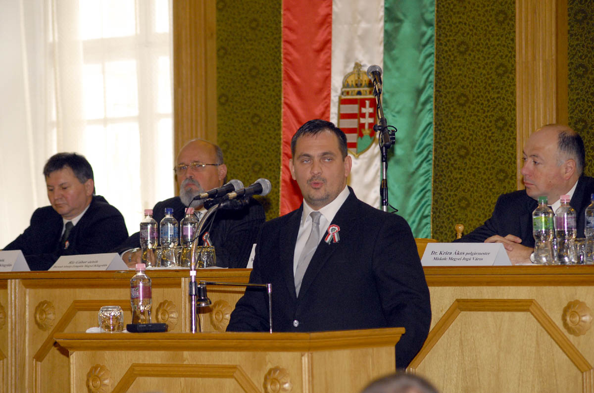 Dr. Mengyi Roland ünnepi beszéde Dr. Mengyi Roland ünnepi beszéde