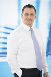 Dr. Mengyi Roland,