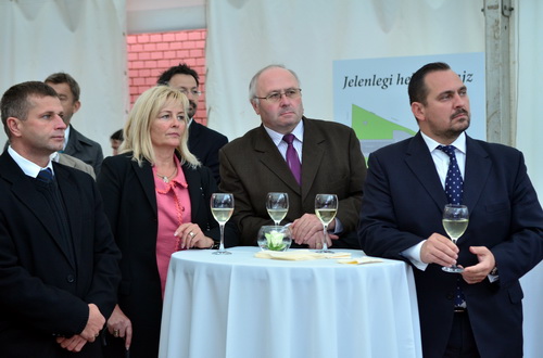 Világmárkát építenek Hegyalján