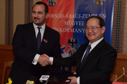 Gazdaságokat összekötő hidat épít a megye - Hosszú távú együttműködés Jiangxival