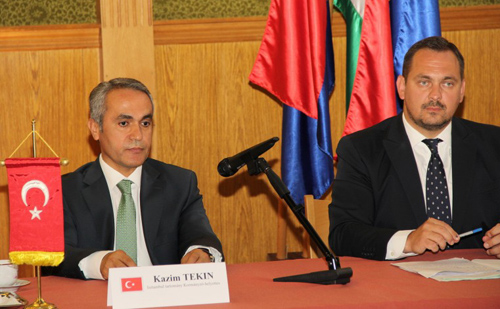 Mengyi Roland török delegációval egyeztetett