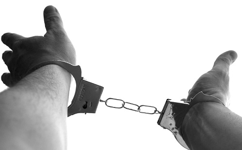 Magára hagyta a haldoklót Miskolcon – letartóztatták